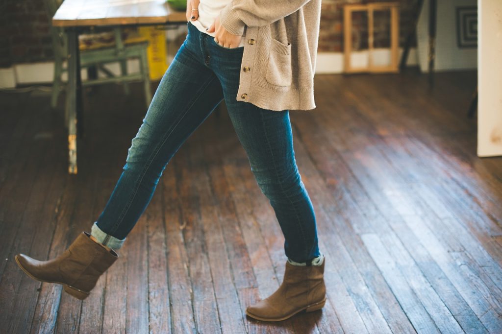How to restore hardwood floors