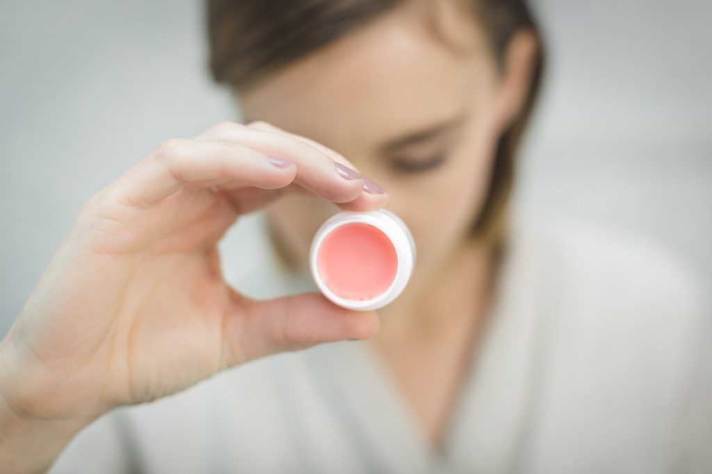 How to make lip balm